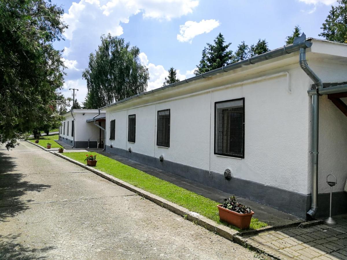 Готель Panorama Ueduelo Оґґтелекі Екстер'єр фото